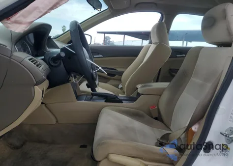 2010 Honda Accord Lx z USA, uszkodzony, nr VIN 1HGCP2F34AA149014